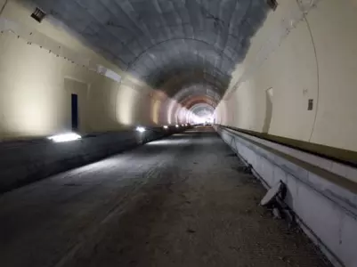 Požiarny vodovod v  tuneli Prešov