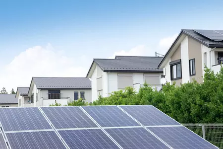 Saint-Gobain.sk - Solarne panely na streche
